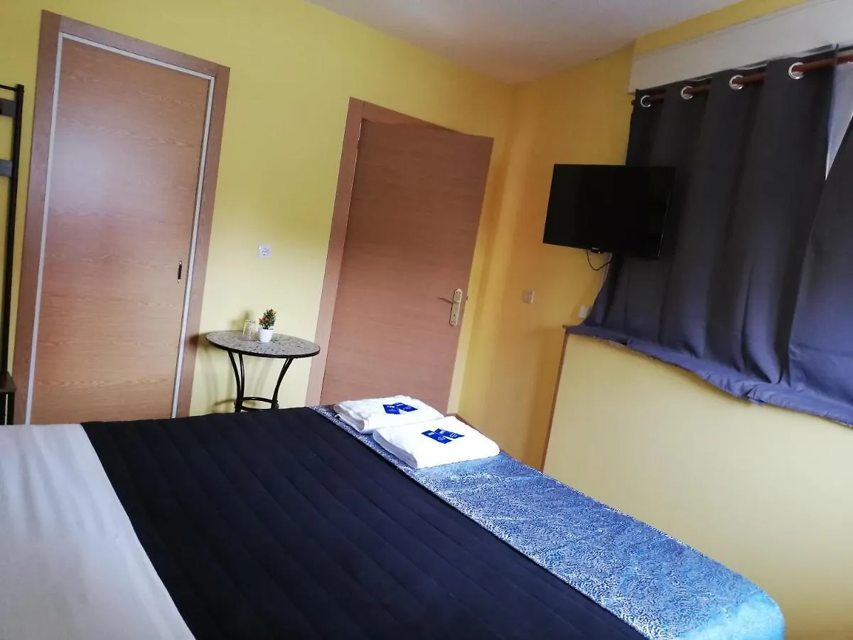Txoko Maitea Pentsioa Hotel Urnieta 0*,